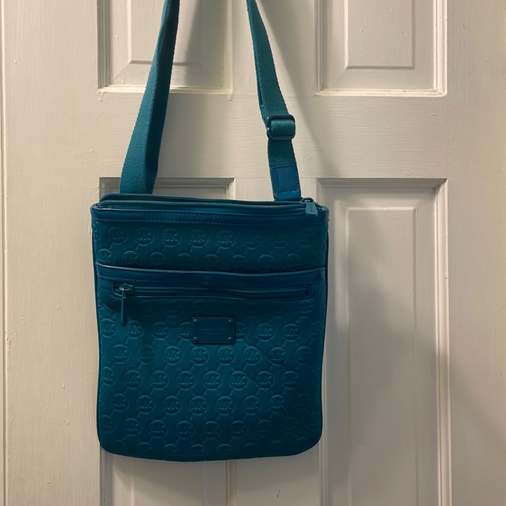 Crossbody Michael Kors Purse. Shade - Deep Ocean Teal